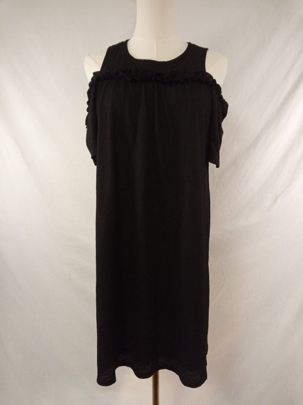 LC Lauren Conrad Women's Black Cold-Shoulder Ruffle Shift Dress Size Medium